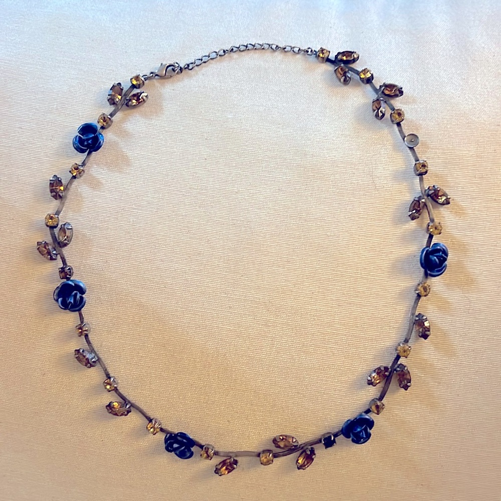 Vintage necklace Bezel Glass Metal Enamel
